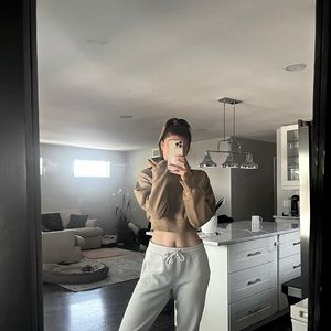 TNA CozyAF Perfect Shrunken Hoodie